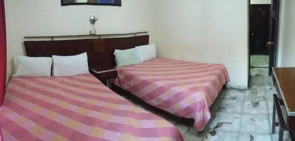 Hotel Colon De Zacatecas Kültér fotó